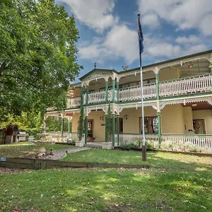 Guest house Grove Manor, Brisbane